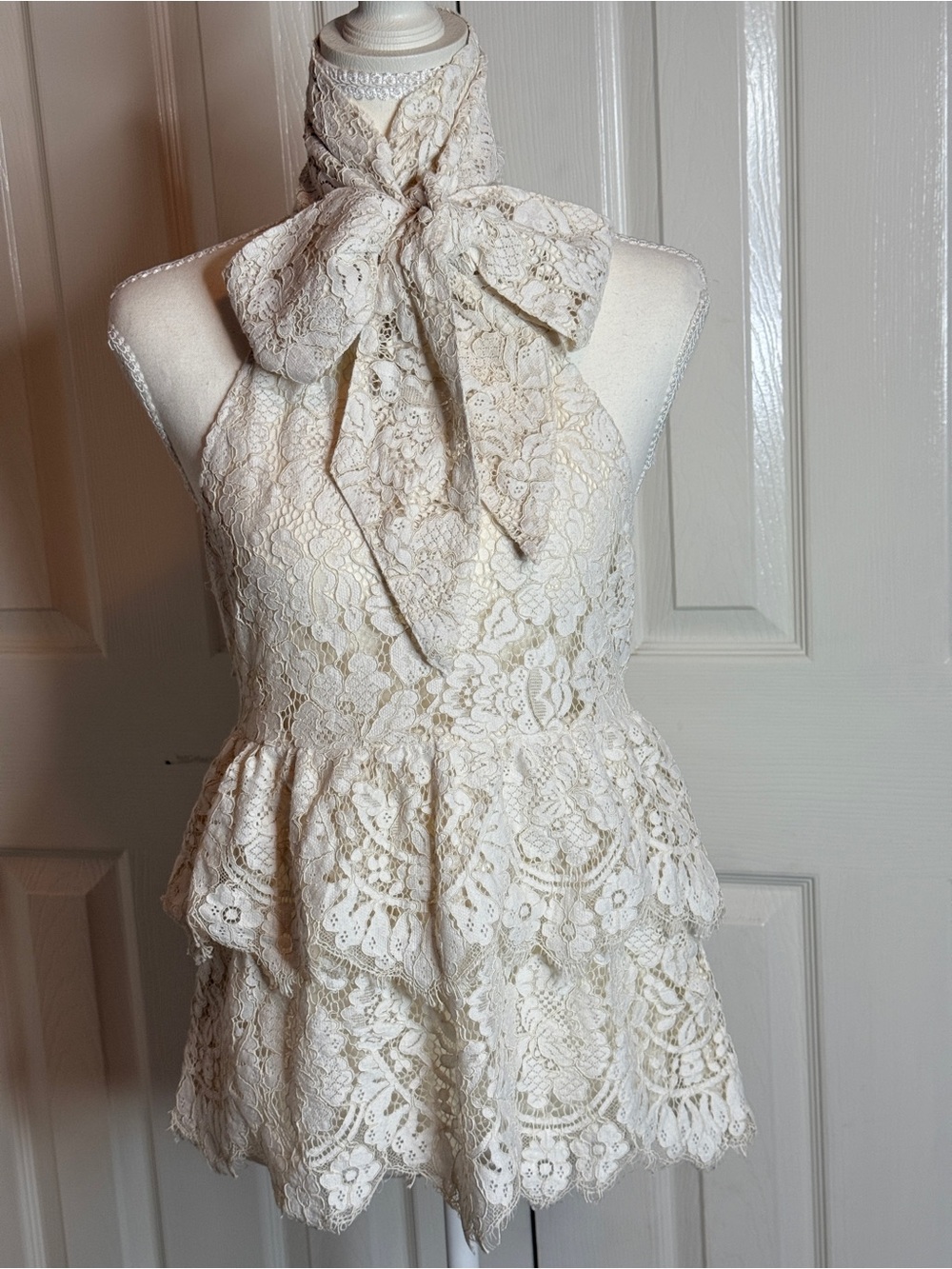 GANNI Ivory Jerome Lace Halter Top Peplum Bow Back - size EU 40 US 8